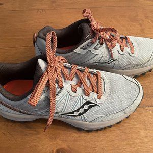 Women's Saucony XT-900 Trail Shoe Sz 8